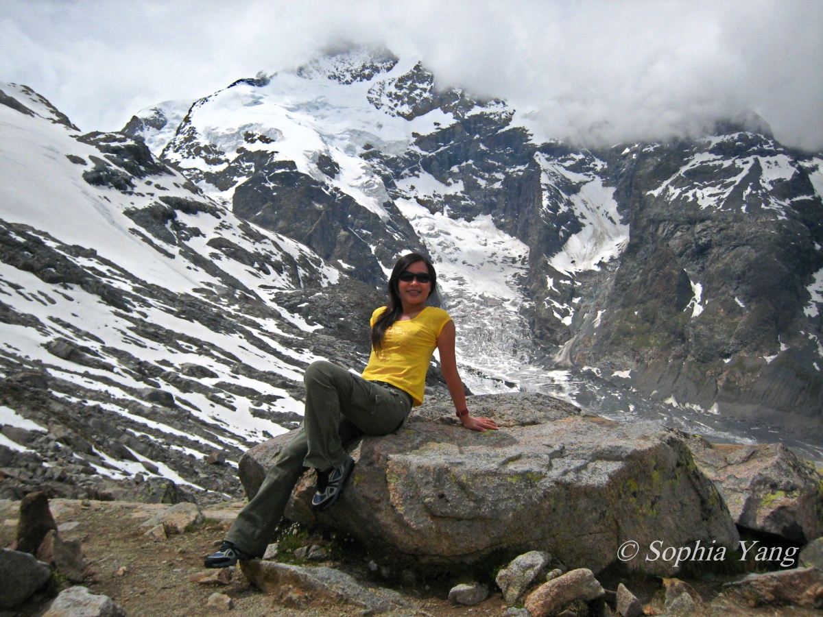 瑞士｜聖模里茲女妖山冰河健行，體驗如履薄冰刺激快感