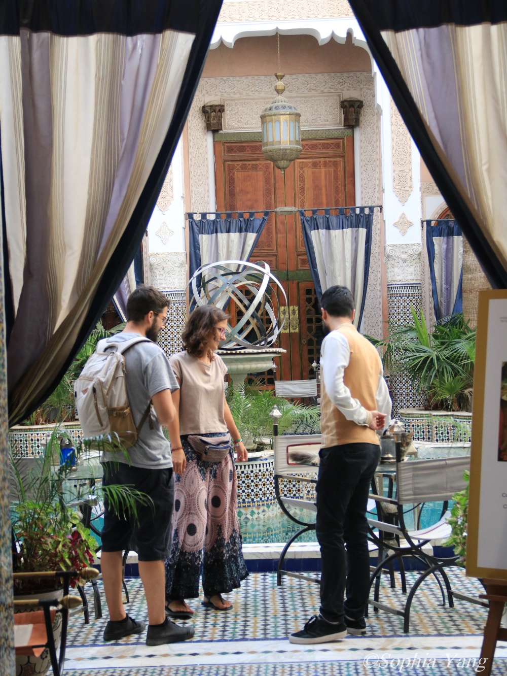 摩洛哥│費斯(Fѐs)│窄巷裡的華美天地，庭園飯店Riad美到令人眼花撩亂