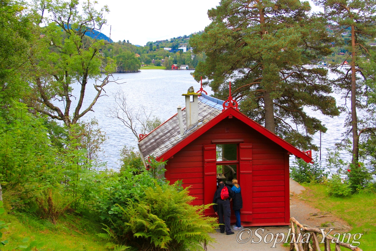 挪威│卑爾根│隨著Edvard Grieg的樂音漫遊UNESCO彩色木屋群