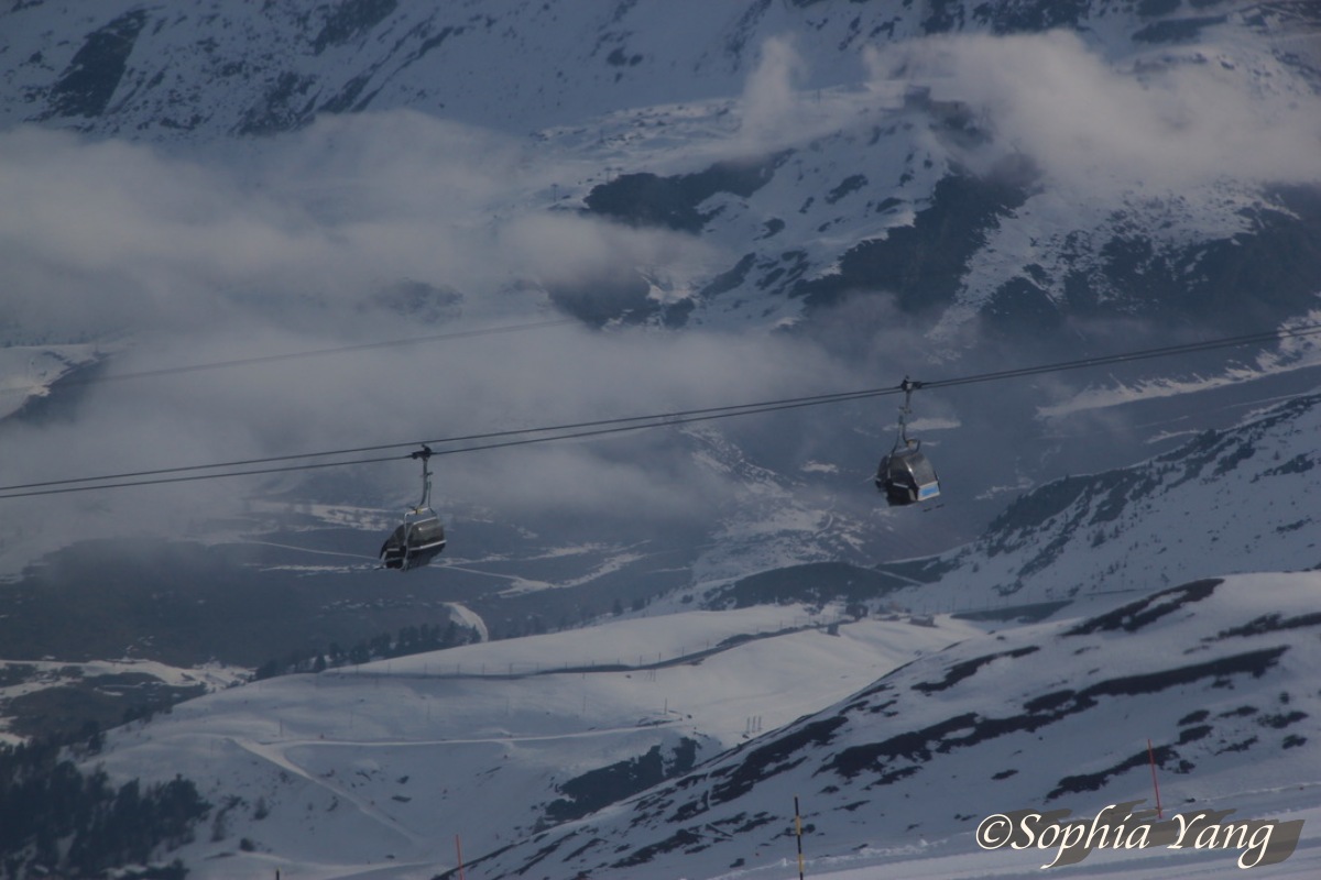 瑞士｜策馬特Zermatt必玩｜賞馬特洪峰絕美日出、健行、眺冰河